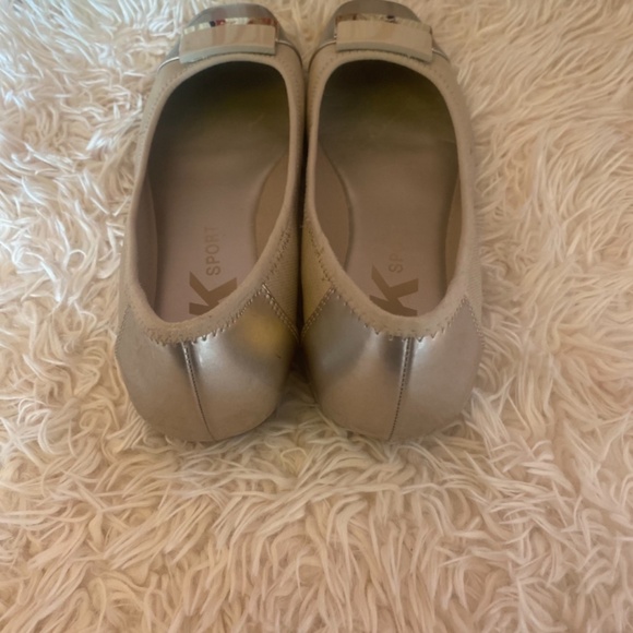 Ann Klein flats - Picture 3 of 9